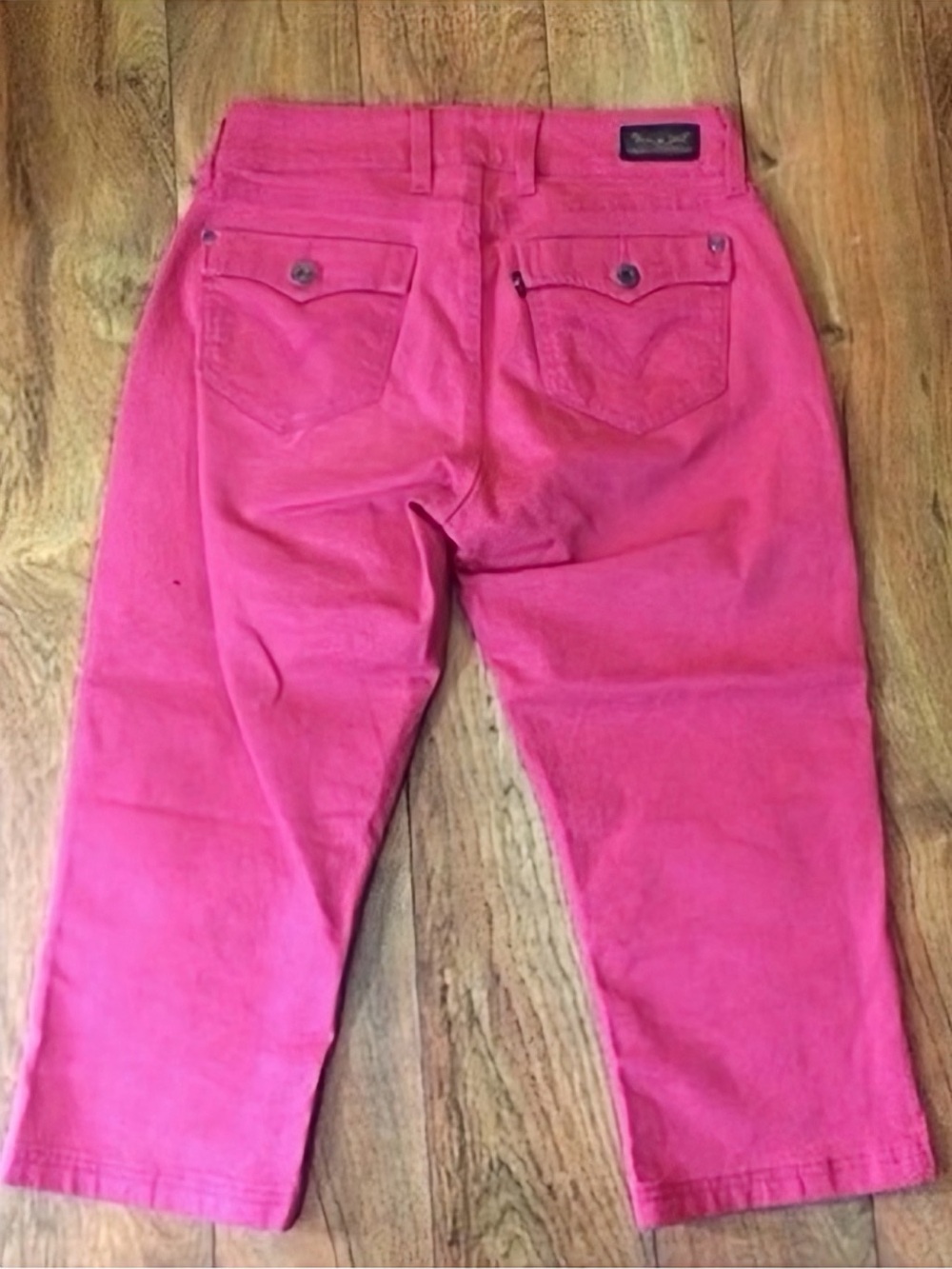 Gorgeous Levi’s Pink Capri Jeans